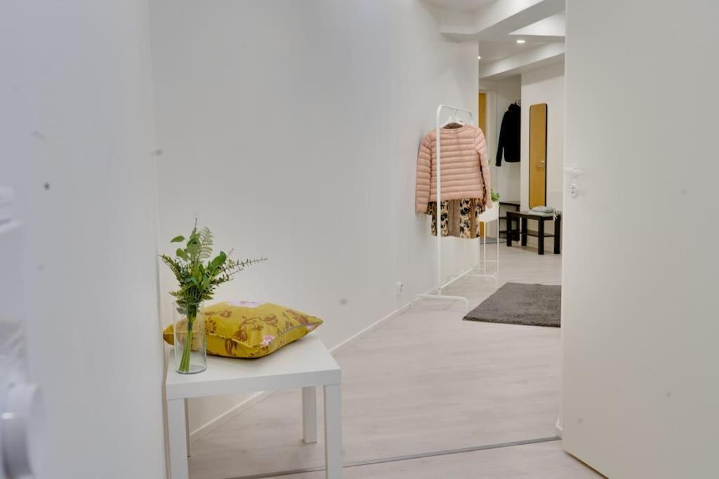 Best Location In Tampere! Modern City Apartment, 2Rooms, Kitchen And Balcony Exterior foto