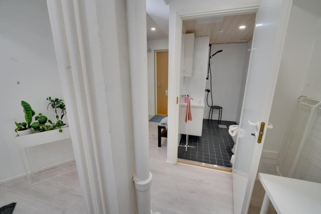 Best Location In Tampere! Modern City Apartment, 2Rooms, Kitchen And Balcony Exterior foto